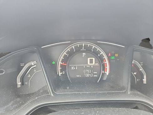 Used 2018 Honda Civic LX image 9