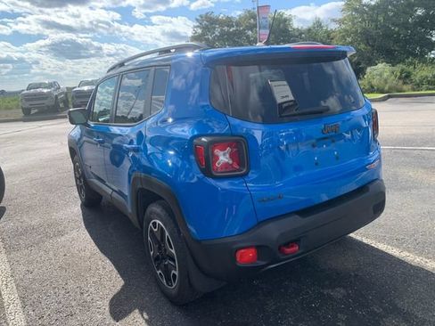 Used 2015 Jeep Renegade Trailhawk AWD/4WD image 5
