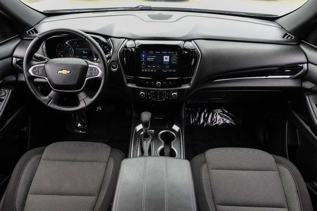 Used 2023 Chevrolet Traverse LT AWD/4WD image 12