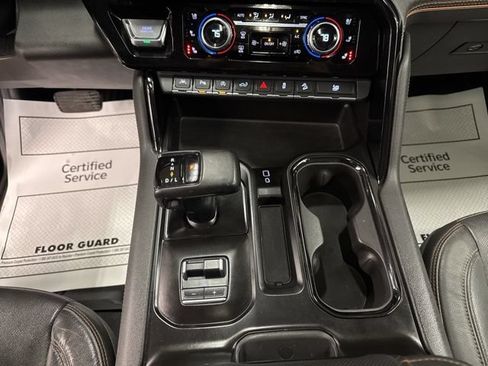 Used 2023 GMC Sierra 1500 AT4 w/ AT4 Preferred Package AWD/4WD image 17