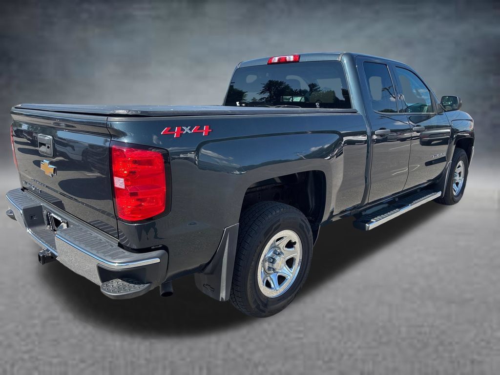 Used 2018 Chevrolet Silverado 1500 LS w/ Trailering Package AWD/4WD image 5