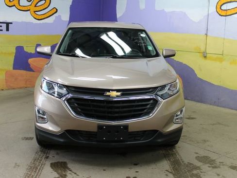 Used 2018 Chevrolet Equinox LT FWD image 3