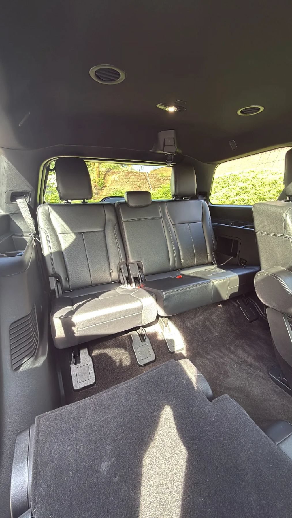 Used 2020 Ford Expedition XLT w/ Equipment Group 202A RWD image 39