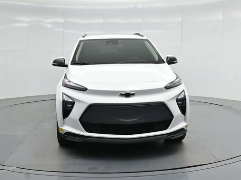 Used 2023 Chevrolet Bolt EUV LT w/ Driver Confidence Package image 19