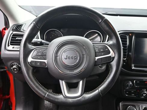 Used 2019 Jeep Compass Limited AWD/4WD image 12