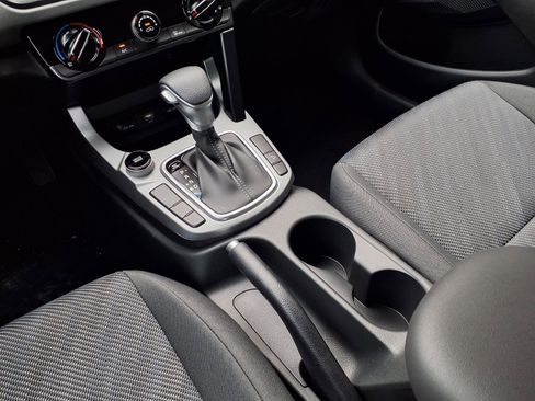 New 2026 Kia Seltos LX image 9