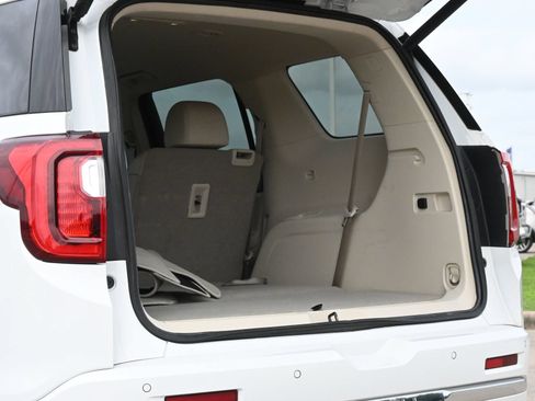 Used 2023 GMC Acadia Denali AWD/4WD image 23