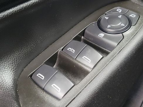Used 2024 Chevrolet Equinox LT FWD image 27