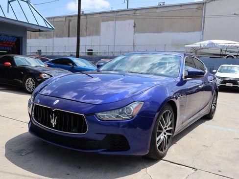 Used 2015 Maserati Ghibli RWD image 3