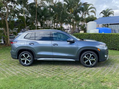New 2026 Volkswagen Tiguan SE FWD image 26