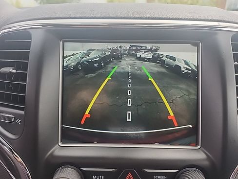 Certified 2018 Jeep Grand Cherokee Limited AWD/4WD image 8