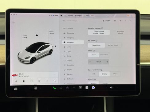 Used 2020 Tesla Model 3 Standard Range Plus image 23