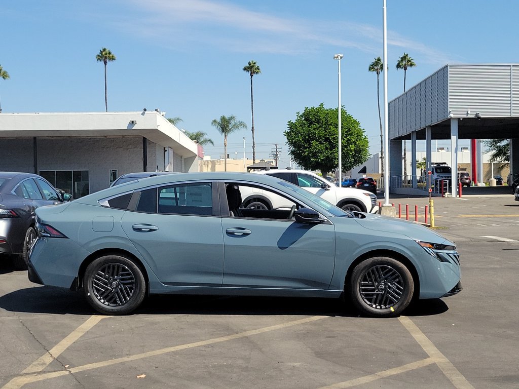 New 2027 Nissan Sentra SV w/ Floor Mat Package FWD image 9