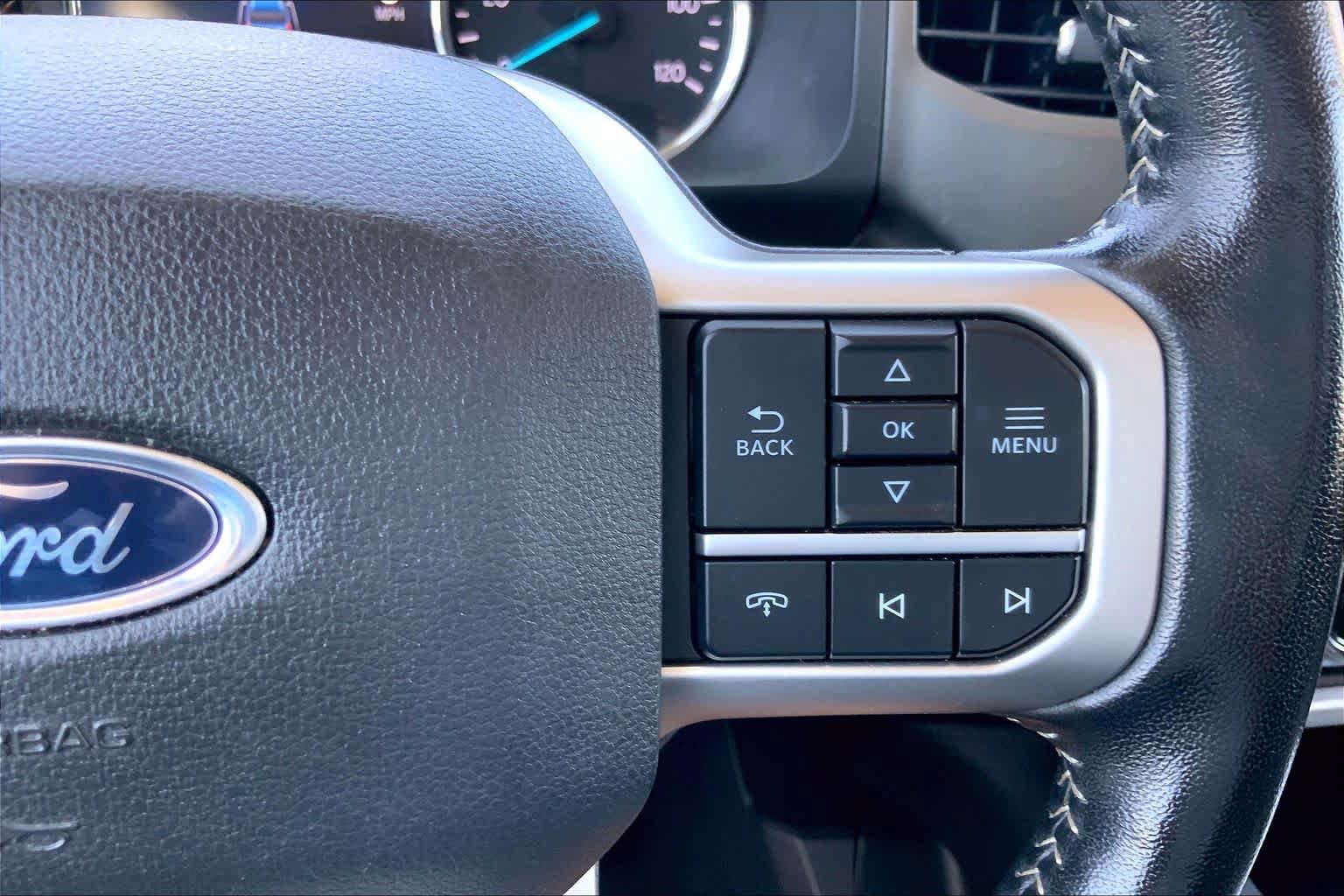Used 2024 Ford Expedition XLT AWD/4WD image 24