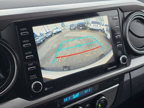 Used 2022 Toyota Tacoma SR5 image 33