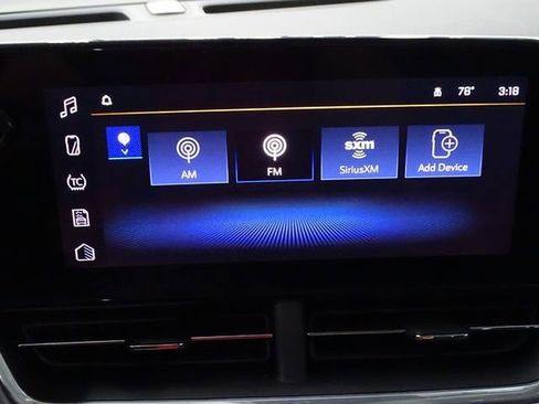 Used 2024 Chevrolet Trax LT image 28