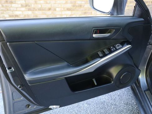 Used 2019 Lexus IS 300 image 13