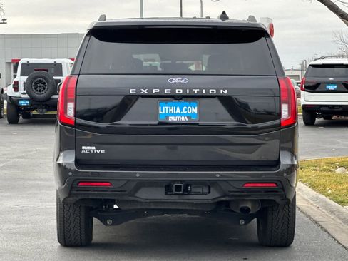 Certified 2025 Ford Expedition Active image 7