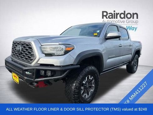 Used 2021 Toyota Tacoma TRD Off-Road AWD/4WD image 3