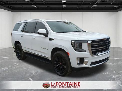 Used 2021 GMC Yukon SLT w/ SLT Premium Package image 2