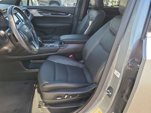 Certified 2023 Cadillac XT6 Premium Luxury image 19
