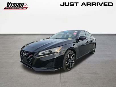 Used 2023 Nissan Altima 2.5 SR w/ SR Premium Package