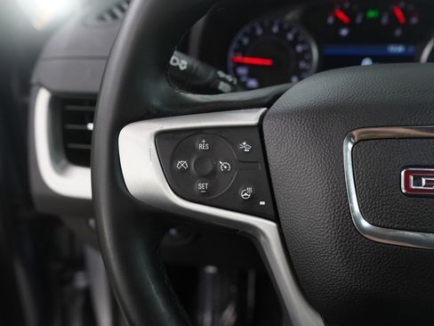 Used 2023 GMC Terrain SLT image 18