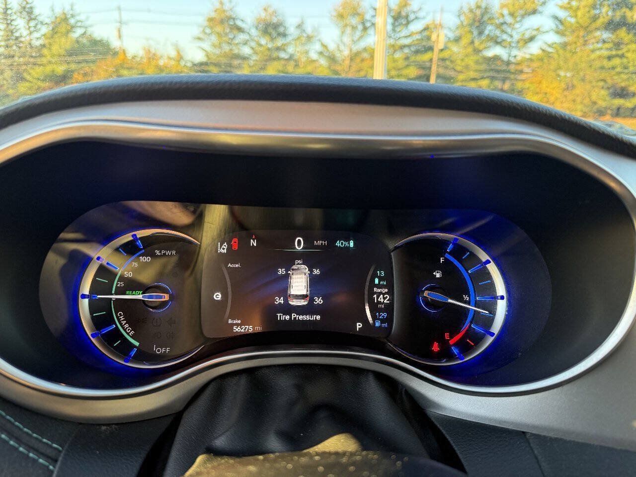 Used 2018 Chrysler Pacifica Limited w/ Advanced Safetytec Group FWD image 32