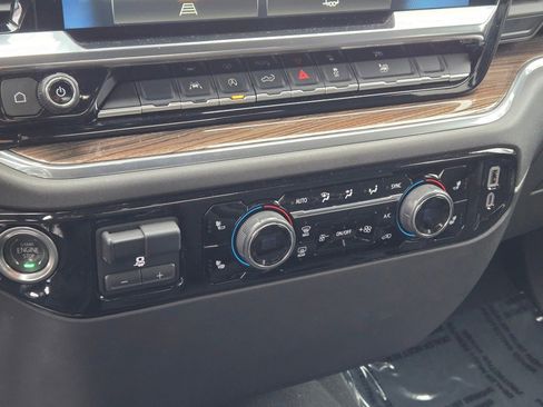 Certified 2025 Chevrolet Silverado 1500 LT image 25