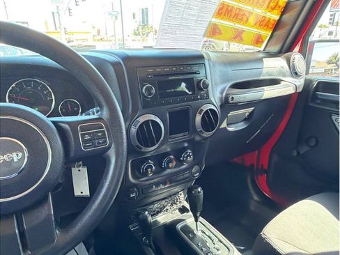 Used 2015 Jeep Wrangler Unlimited Sport AWD/4WD image 19