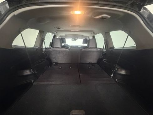 Used 2021 Honda Pilot Special Edition image 9