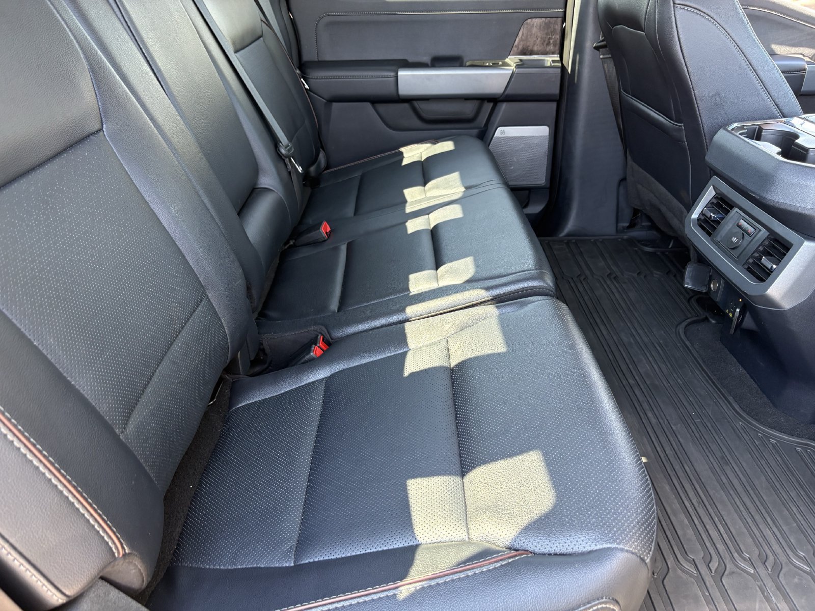 Certified 2023 Ford F250 Lariat w/ Lariat Ultimate Package AWD/4WD image 16