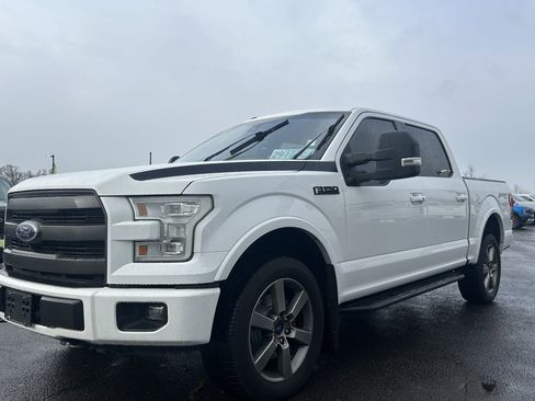 Used 2016 Ford F150 Lariat w/ Equipment Group 502A Luxury image 3