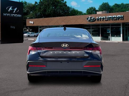New 2026 Hyundai Elantra Blue image 6