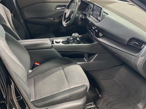 Certified 2021 Nissan Rogue SV image 31