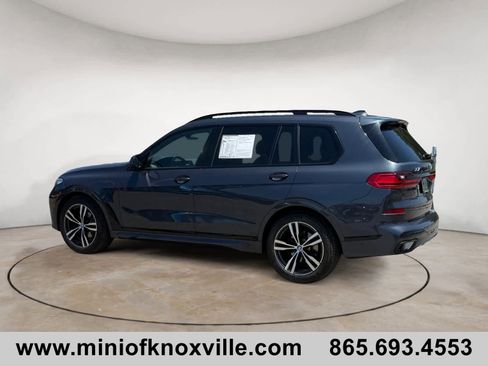 Used 2022 BMW X7 xDrive40i w/ M Sport Package AWD/4WD image 5