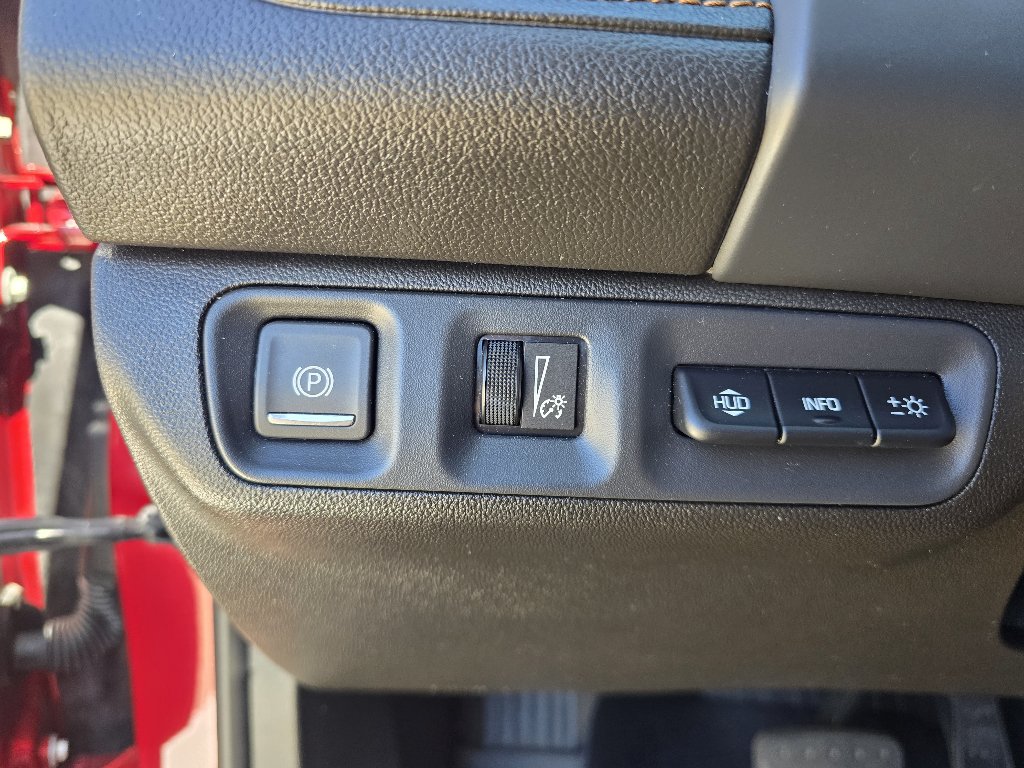Used 2023 GMC Acadia AT4 w/ Technology Package AWD/4WD image 17