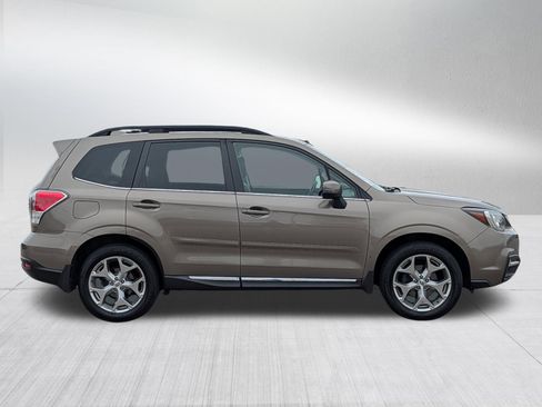 Used 2018 Subaru Forester 2.5i Touring AWD/4WD image 8