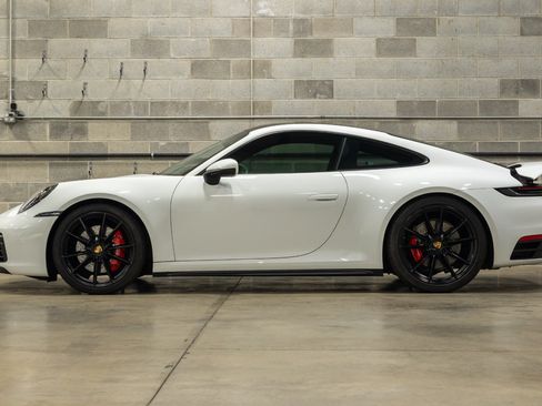 Used 2020 Porsche 911 Carrera 4S AWD/4WD image 4