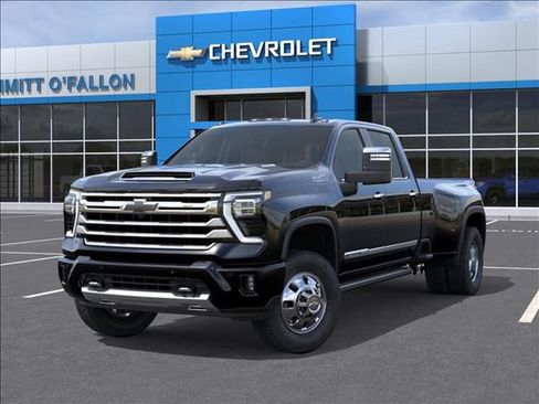 New 2026 Chevrolet Silverado 3500 High Country w/ High Country Premium Package AWD/4WD image 6