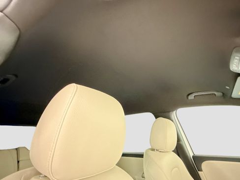 Used 2025 Mercedes-Benz GLB 250 image 18