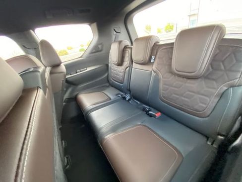 New 2025 Nissan Armada Platinum w/ Convenience Package image 18