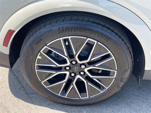 New 2025 Ford Mustang Mach-E Premium image 32