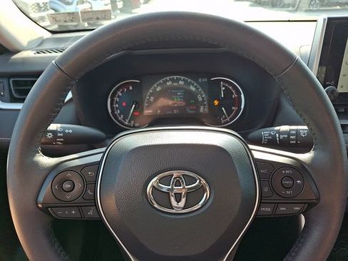 Certified 2025 Toyota RAV4 XLE w/ Convenience Package AWD/4WD image 19