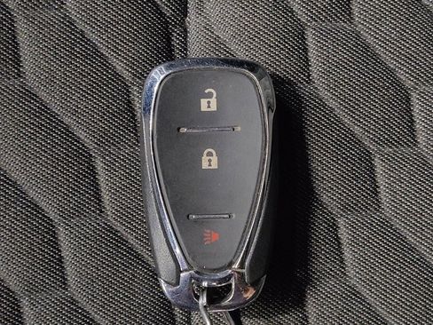 Used 2021 Chevrolet Equinox LT image 32