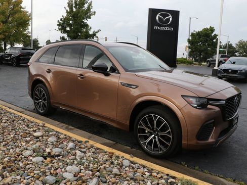 Certified 2025 MAZDA CX-70 3.3 Turbo S w/ Premium Plus AWD/4WD image 6