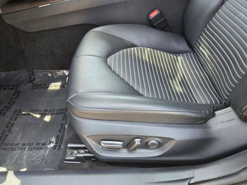 Used 2023 Toyota Camry SE FWD image 10