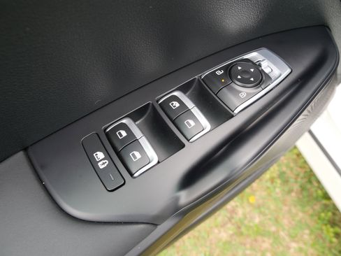 New 2025 Kia K5 LXS image 15