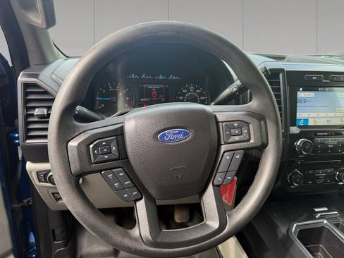 Used 2017 Ford F150 XL w/ Equipment Group 101A Mid AWD/4WD image 13