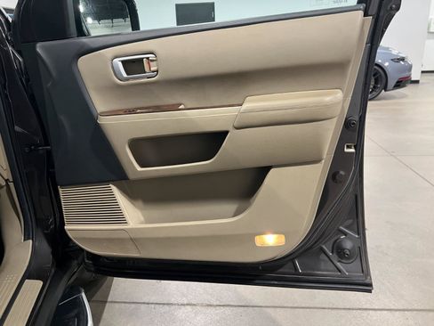 Used 2012 Honda Pilot Touring image 44